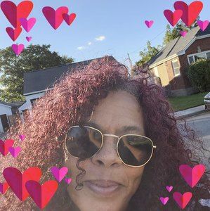 Meet your Posher, Paula